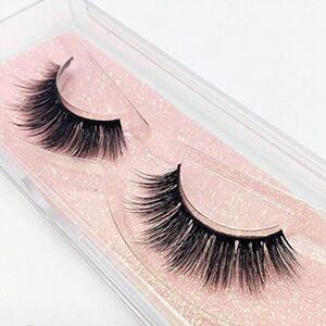 Dramatic Black False Eyelashes